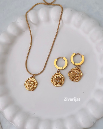 خرید انلاین ست استیل رنگ ثابت مشابه طلا