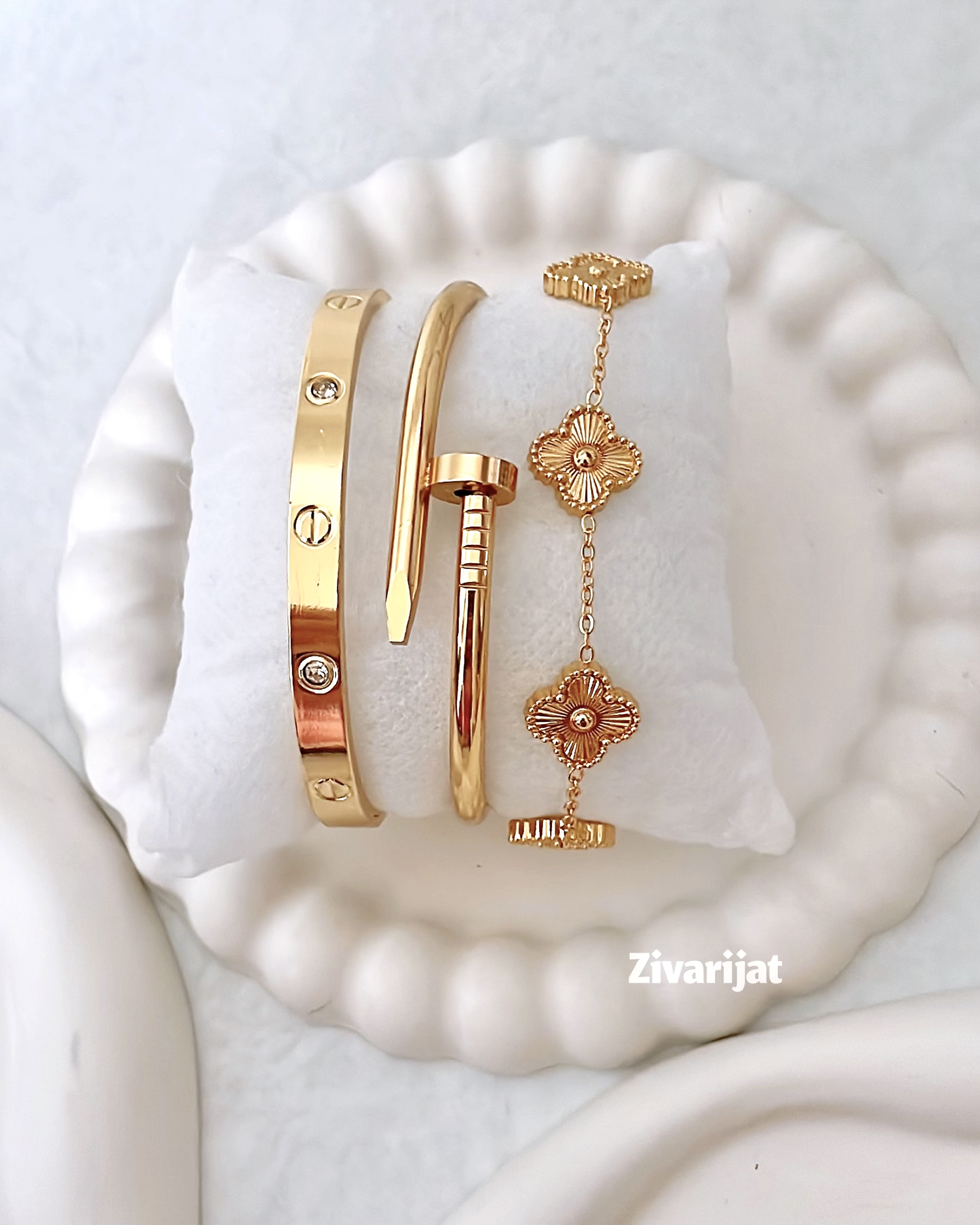 خرید و قیمت بنگل کارتیر میخی مشابه طلا رنگثابت ترند ۲۰۲۵