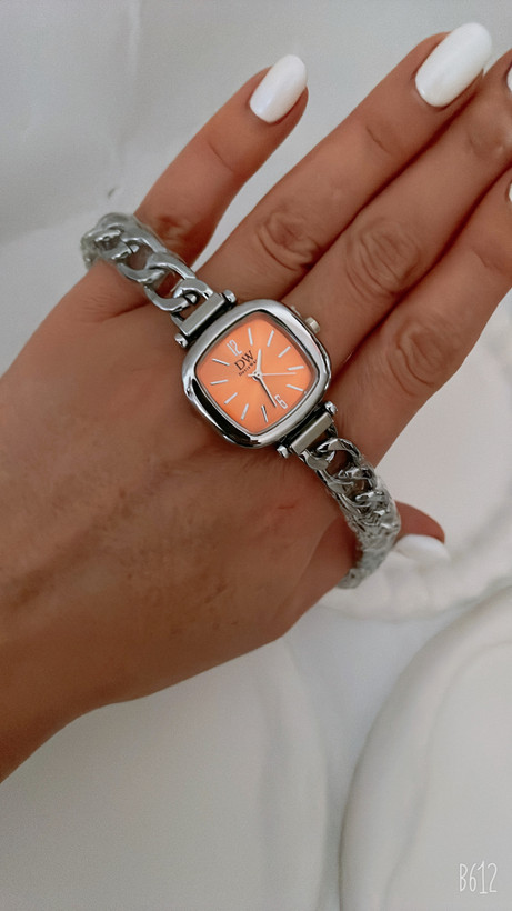 خرید انلاین ساعت کارتیری لوکس استایل دانشجویی