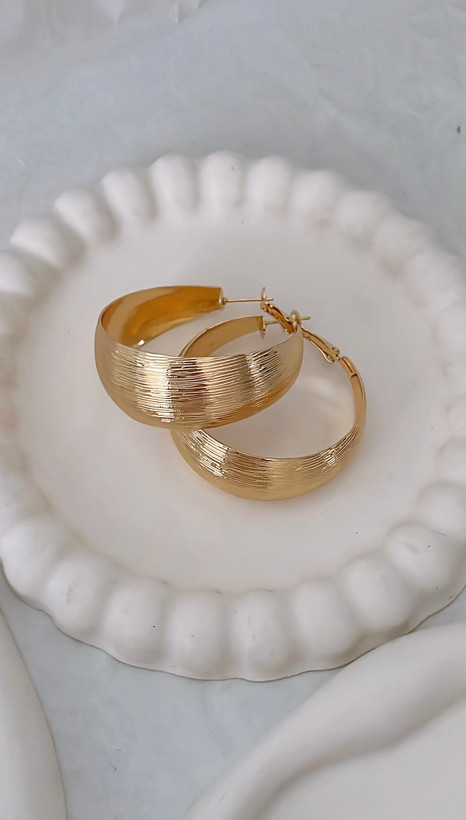 خرید انلاین گوشواره حلقه ترند عید ۱۴۰۵