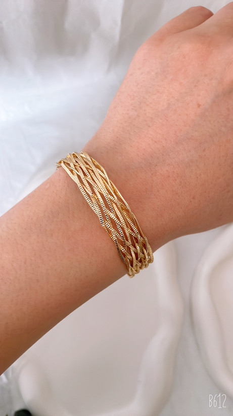 خرید اینترنتی ست بنگل و انگشتر طلایی ترند عید ۱۴۰۵